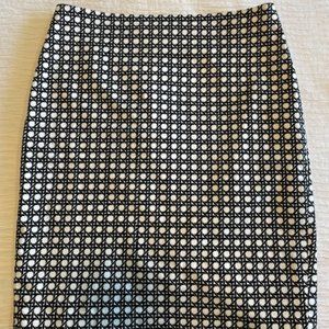Ann Taylor Classic on SALE-   Black/White polished cotton Pencil skirt.
